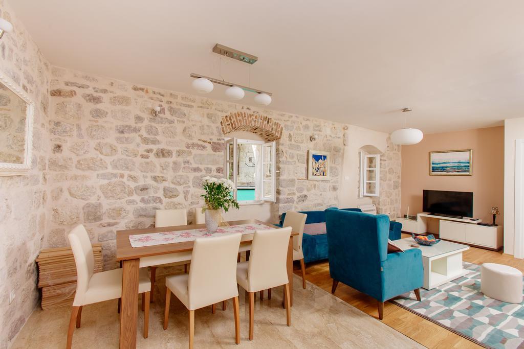 Old Town Museum Square Apartment Котор Экстерьер фото