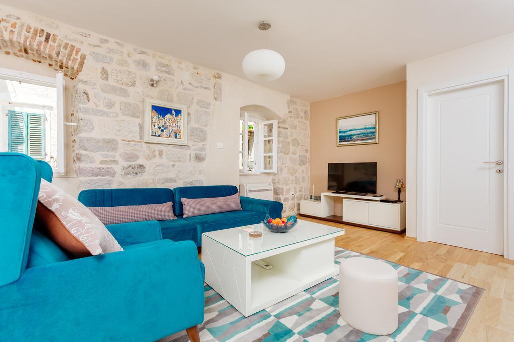 Old Town Museum Square Apartment Котор Экстерьер фото