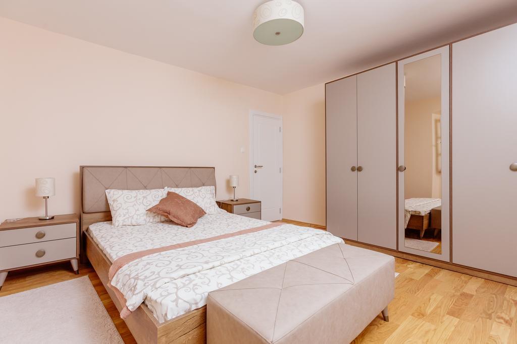 Old Town Museum Square Apartment Котор Экстерьер фото